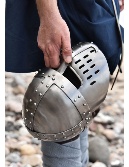 Elmo Normanno Spangen, anno 1180