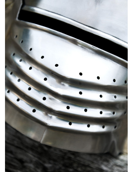 Copricapo medievale con visiera, anno...