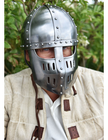 Casco Spangenhelmet con visiera