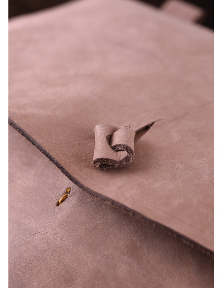 Borsa in pelle con passanti per...