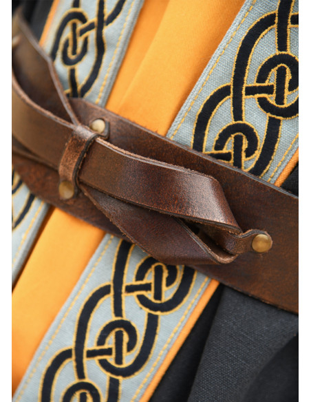 Cintura medievale in pelle annodata,...