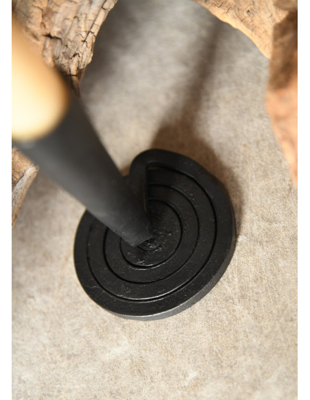 Candelabro forgiato a mano con base a...